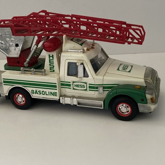 Vintage 1994 Hess Toy Rescue Truck with Sounds and Lights - Picture 6 of 10